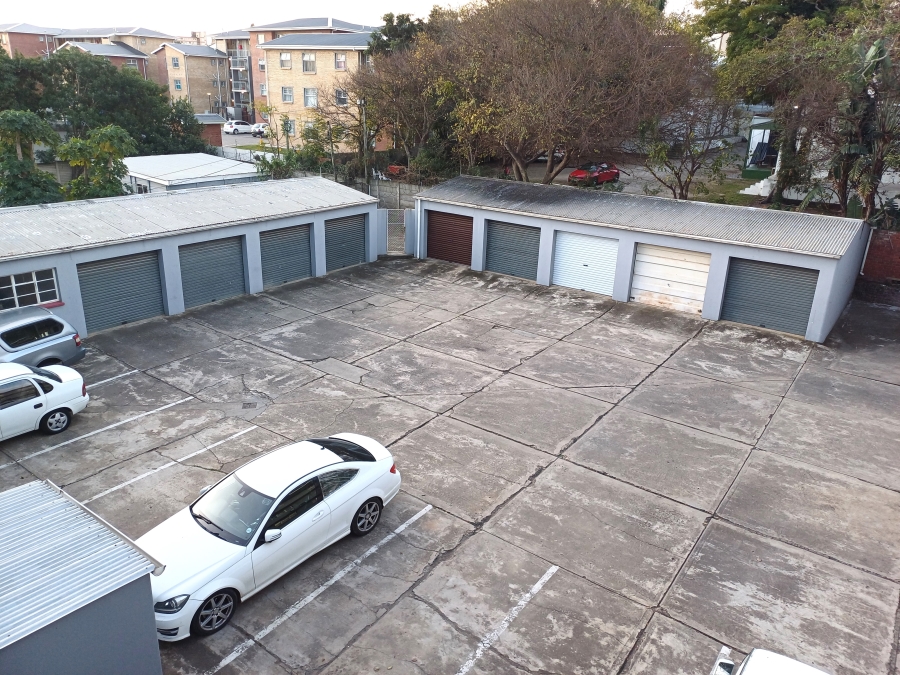 2 Bedroom Property for Sale in Uitenhage Central Eastern Cape